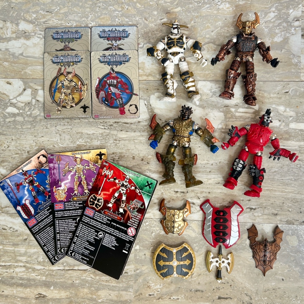 4 Mag Warriors Mega Bloks: Praetor, Paladar, Crymson, Firebrand. Mag-Lock